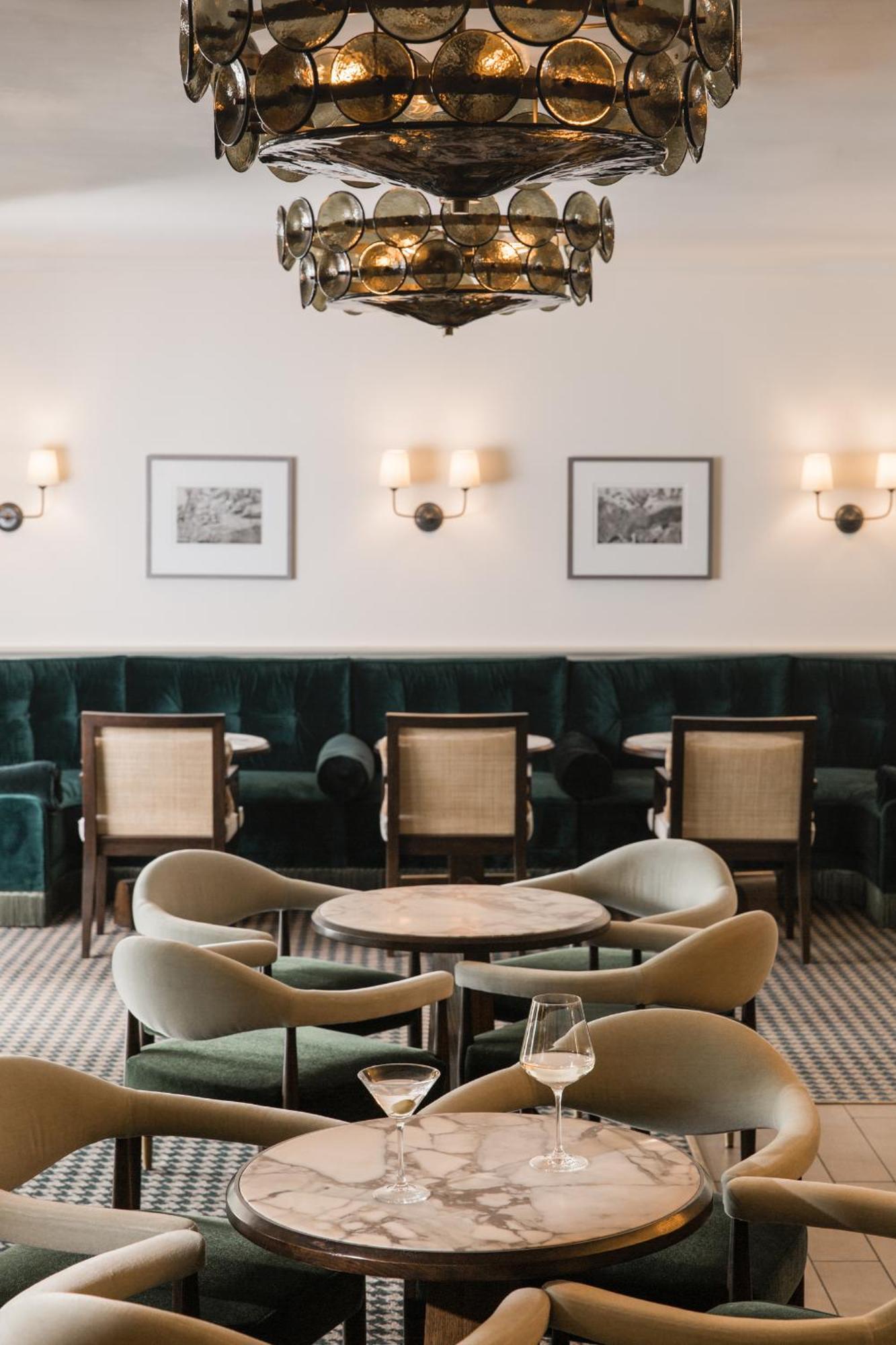 Dart Marina Hotel 4*